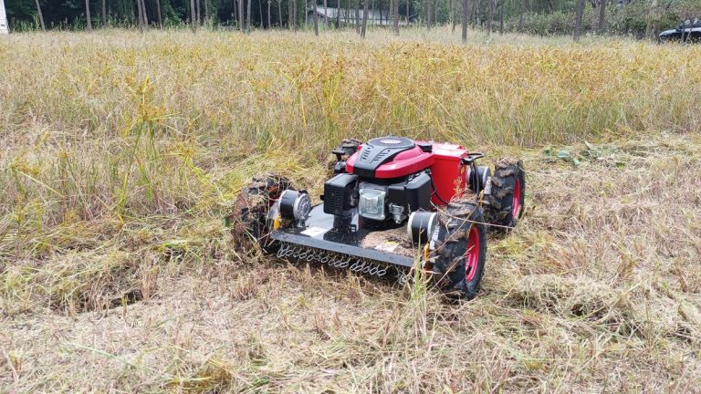 gasoline cutting height 2-15cm adjustable 200 meters long distance control RC grass cutting machine