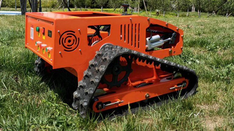 EPA gasoline powered engine strong power crawler remote-controlled lawn mower